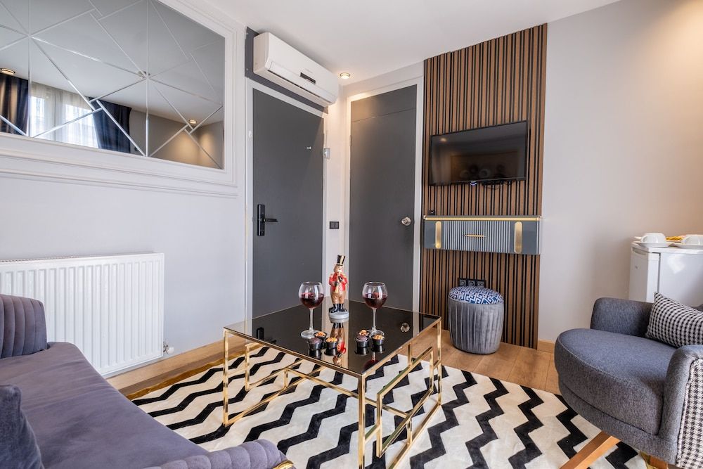 undefined Wind Suit 2