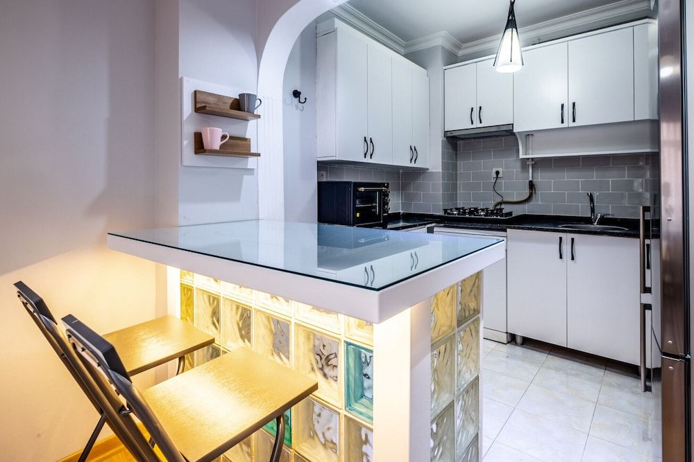 undefined Colorful and Central Flat With Balcony in Besiktas 4