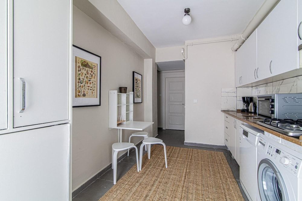 Charming Flat With Backyard Close to Zorlu Center Apartment 12