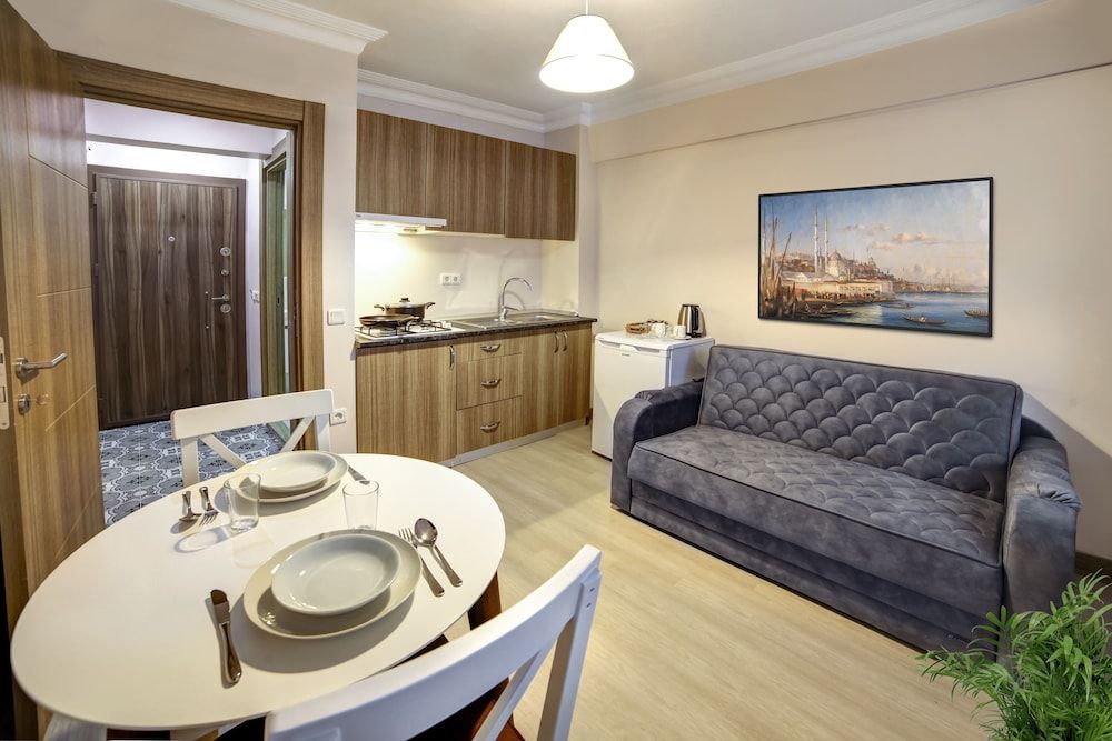 undefined Seven Roses Apart Hotel 5