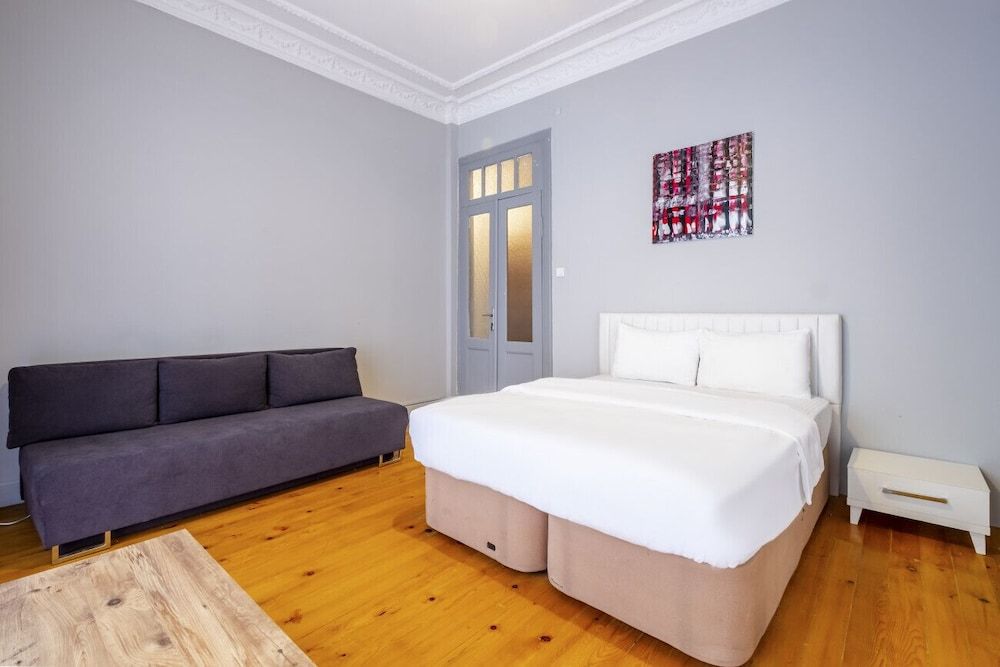 undefined Refreshing and Central Apartment in Beyoglu 5