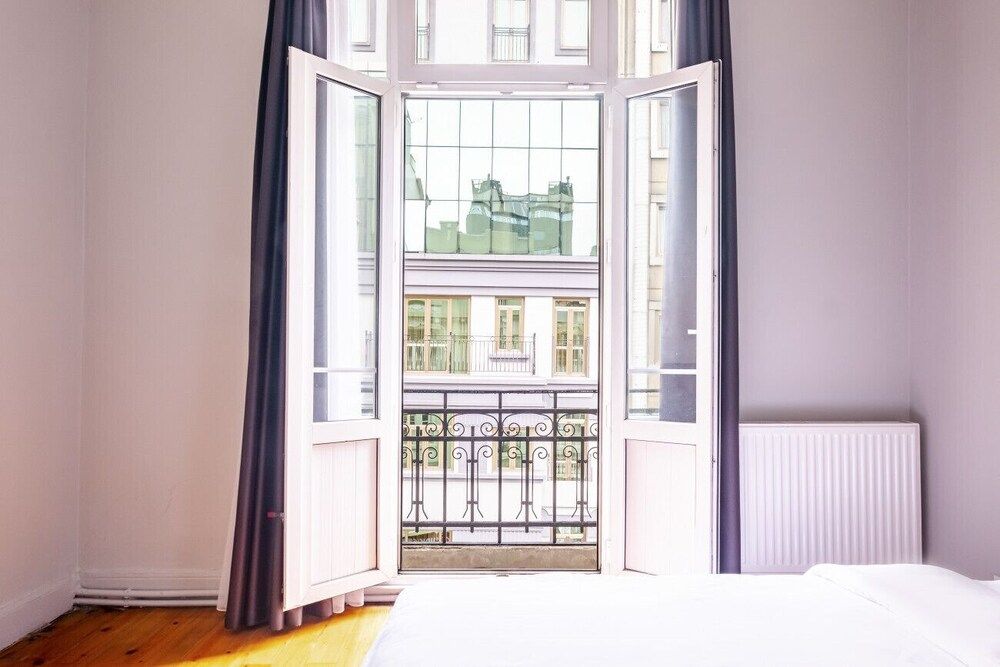 undefined Refreshing and Central Apartment in Beyoglu