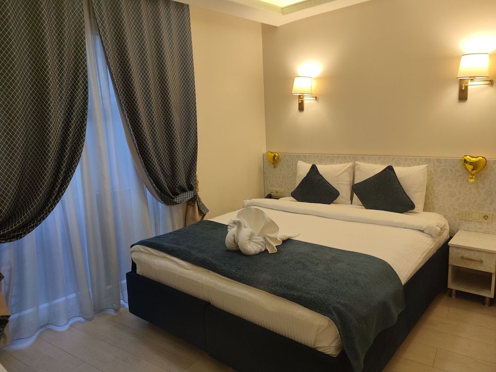 undefined Galata istanbul Hotel 8