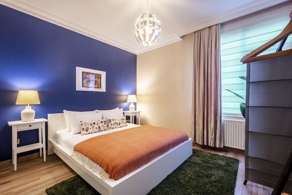 undefined Captivating Flat With Balcony Near Besiktas Pier 2