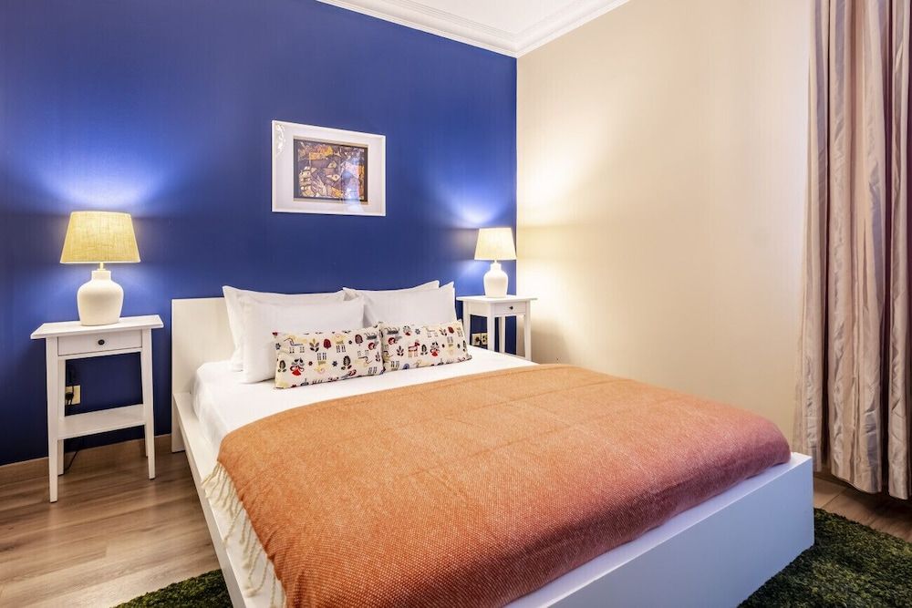 undefined Captivating Flat With Balcony Near Besiktas Pier 9