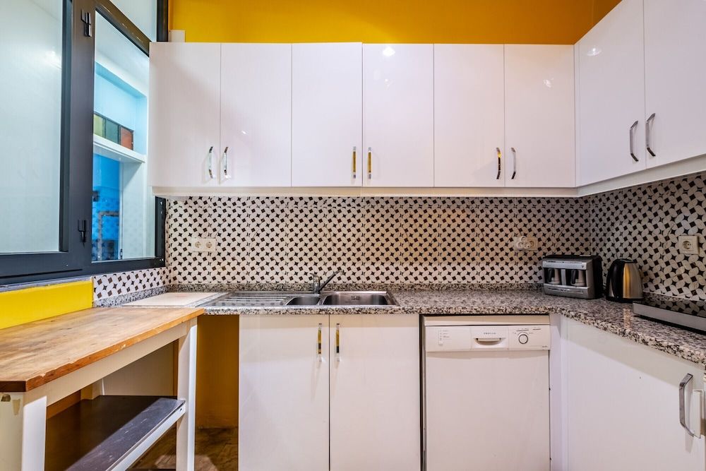 undefined Stylish Flat With Excellent Location in Beyoglu 8