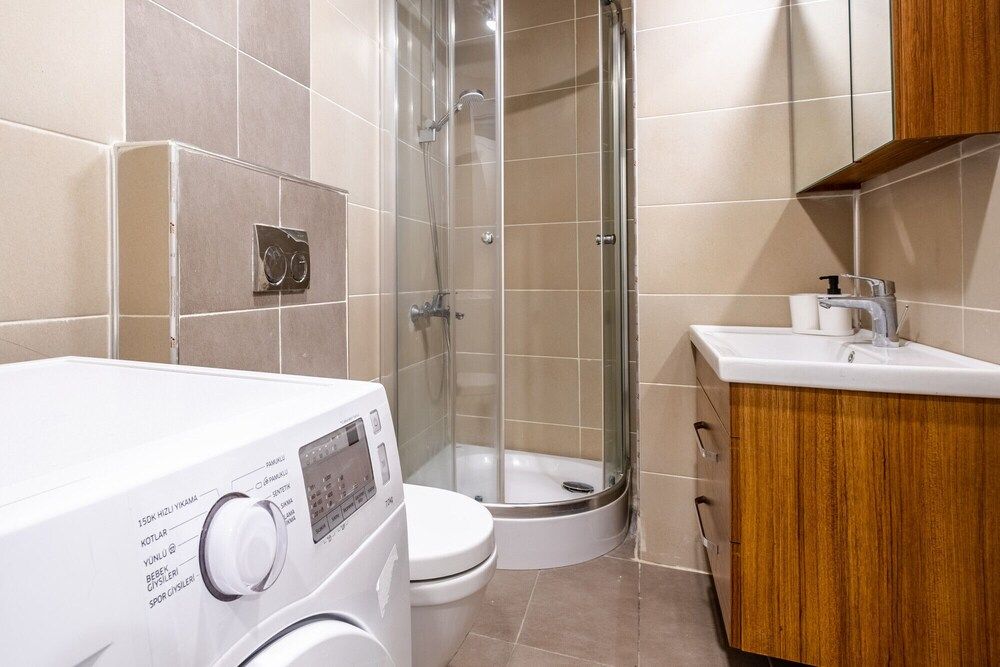 undefined Central Flat With Sleek Interior in Sisli 10