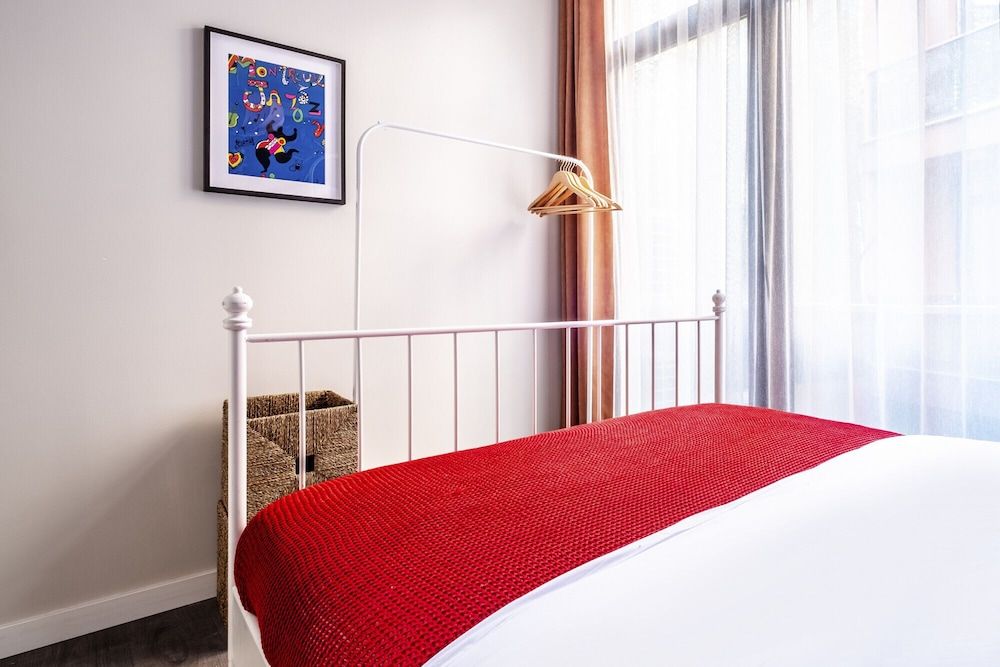 undefined Central Flat With Sleek Interior in Sisli 3