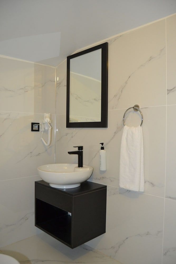 Turizoom Beach Resort Kumburgaz Standard Twin Room 8