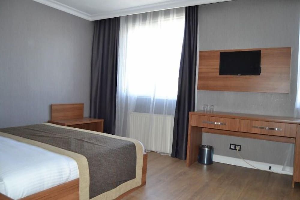 Turizoom Beach Resort Kumburgaz Standard Twin Room 4