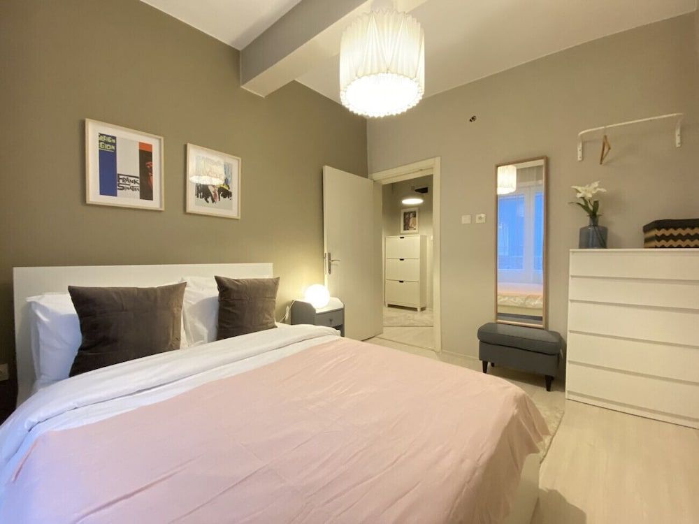 undefined Centrally Located Chic Flat Near Macka Park 3