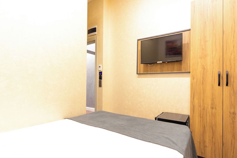 Valens Boutique Hotel Standard Single Room 10