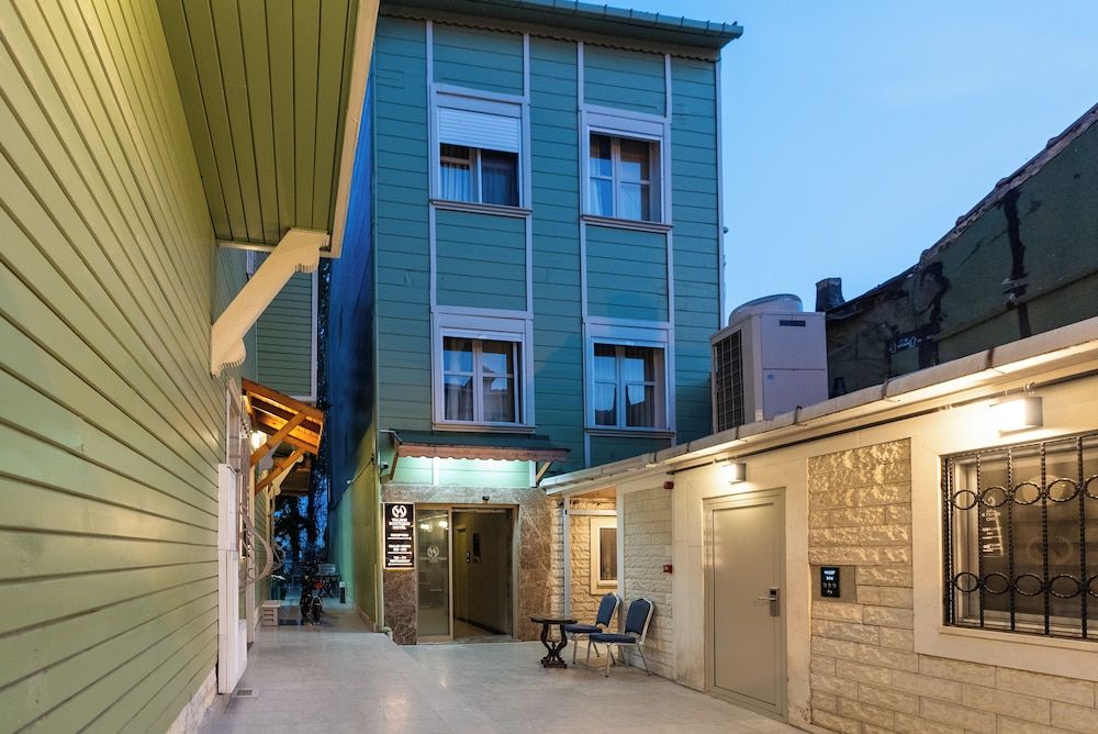 undefined Valens Boutique Hotel 4