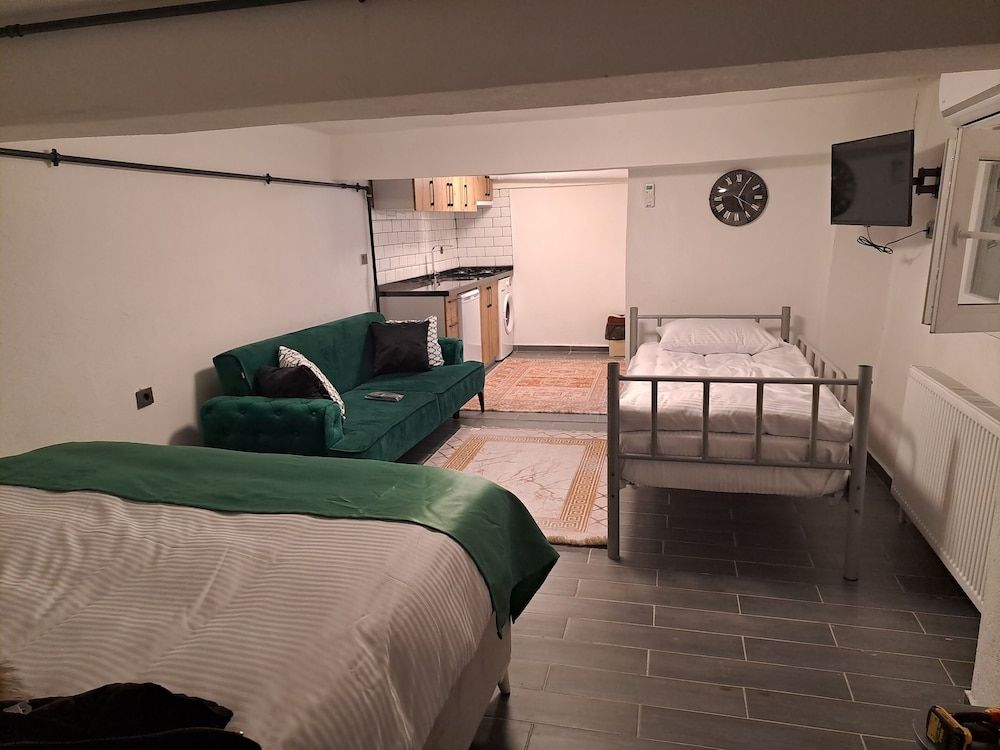 Taksim Nida Flats Economy Apartment 5