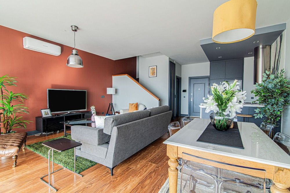 undefined Centrally Located Flat With Balcony in Beyoglu 10