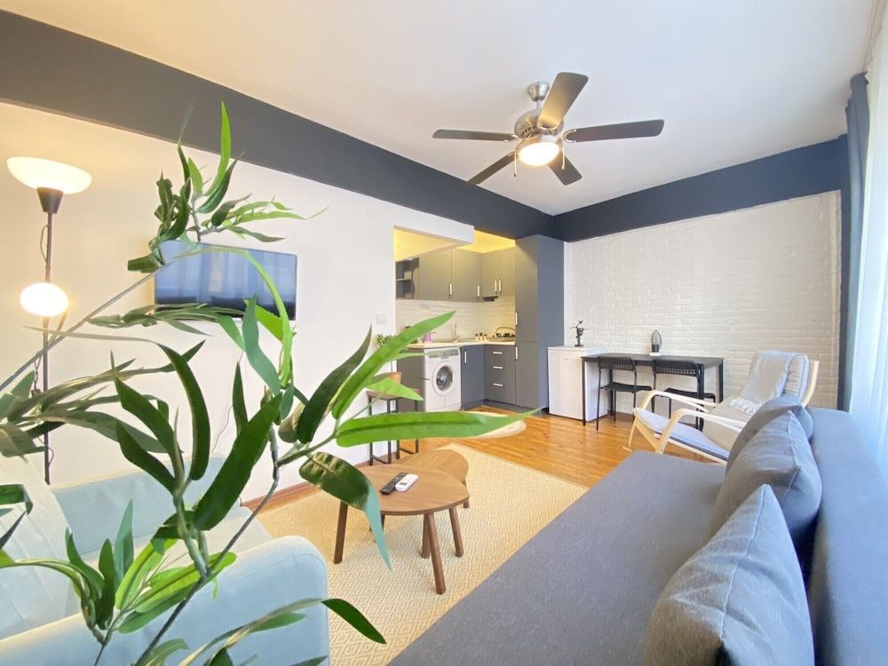 undefined Chic Flat With Balcony in the Heart of Beyoglu 5