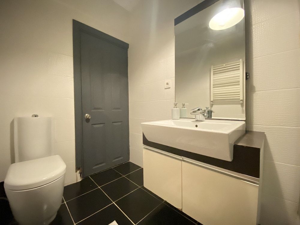 undefined Chic Flat With Balcony in the Heart of Beyoglu 10