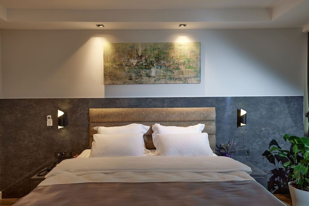 undefined The Bold Hotel 10