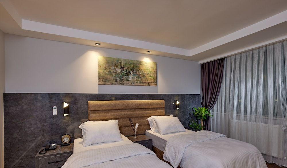 undefined The Bold Hotel 3