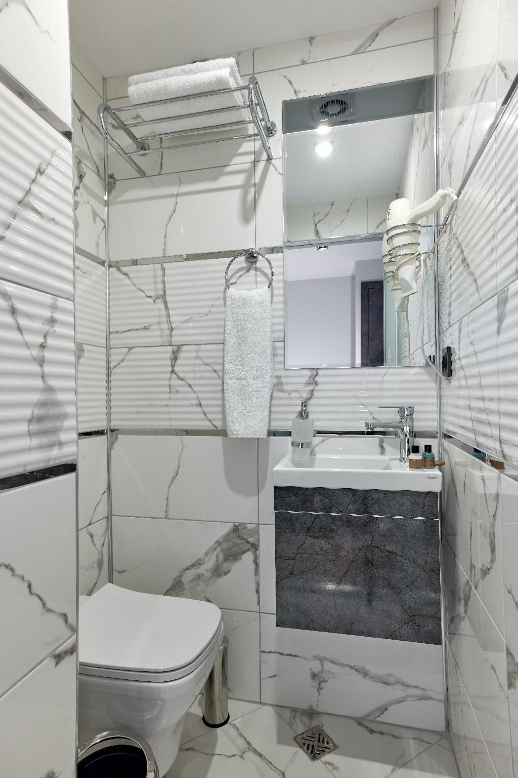 undefined The Bold Hotel 4