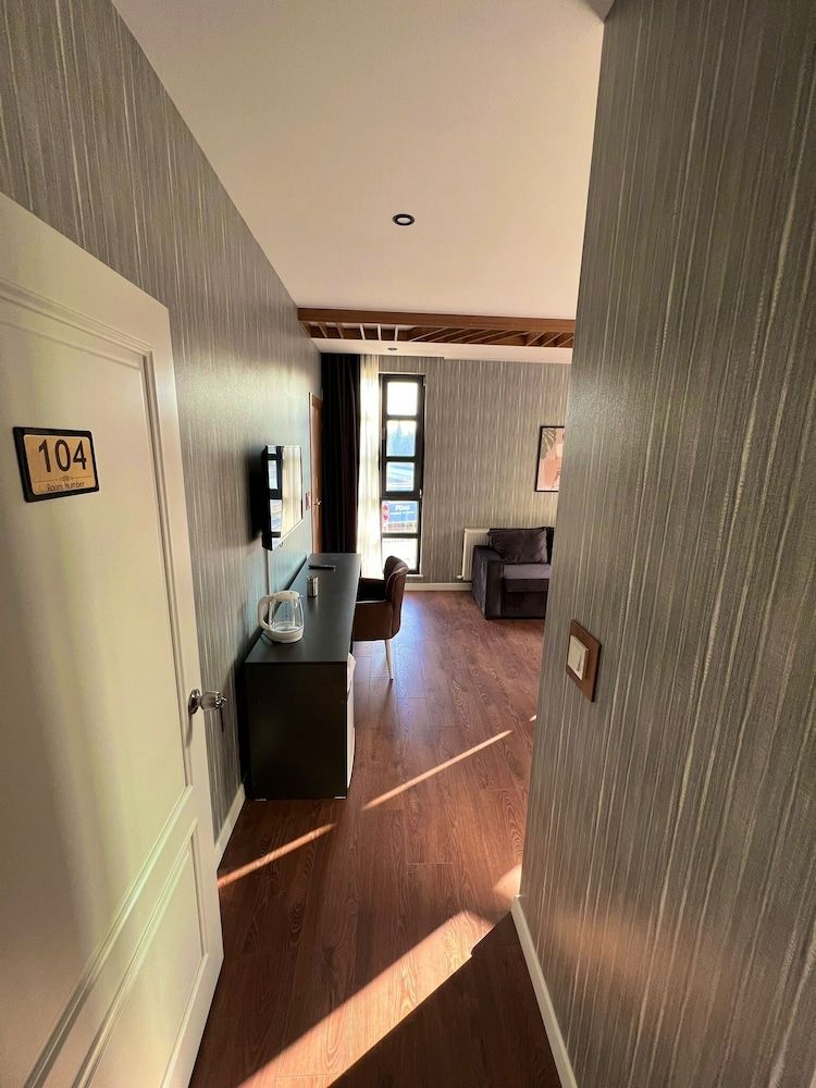 Beta Hotel Premium Room 7