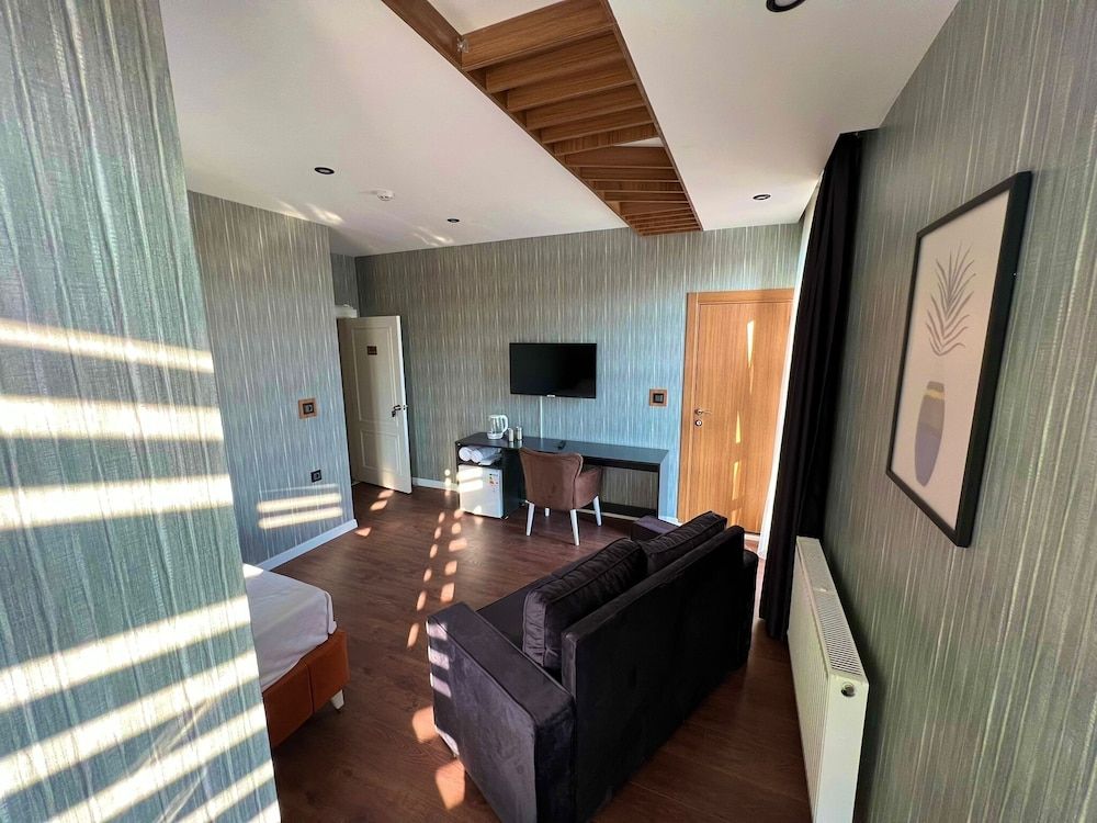 Beta Hotel Premium Room 6