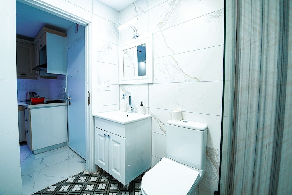 Cihangir VAV Suites Deluxe Condo 8