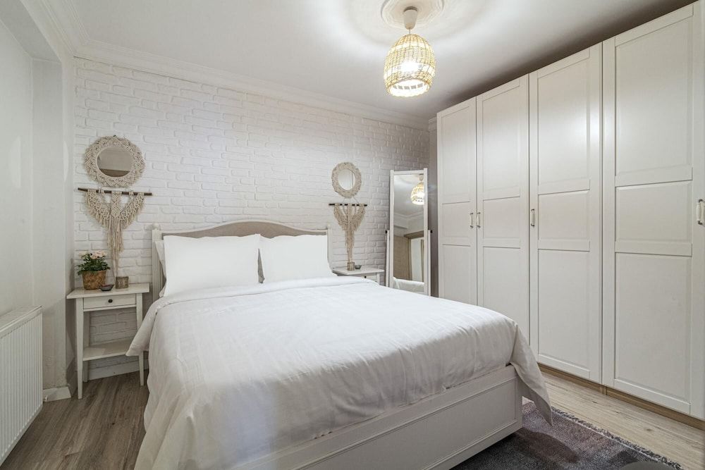 undefined Flat With Backyard Close to Sapphire Shopping Mall 2