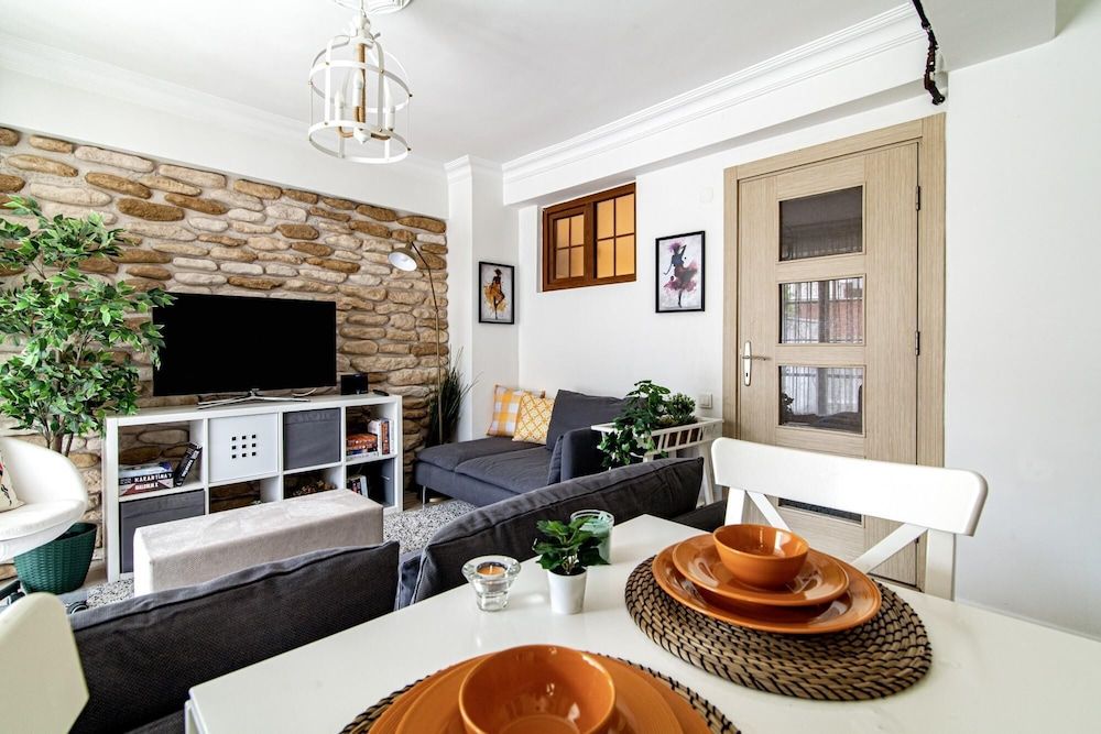 undefined Flat With Backyard Close to Sapphire Shopping Mall 6