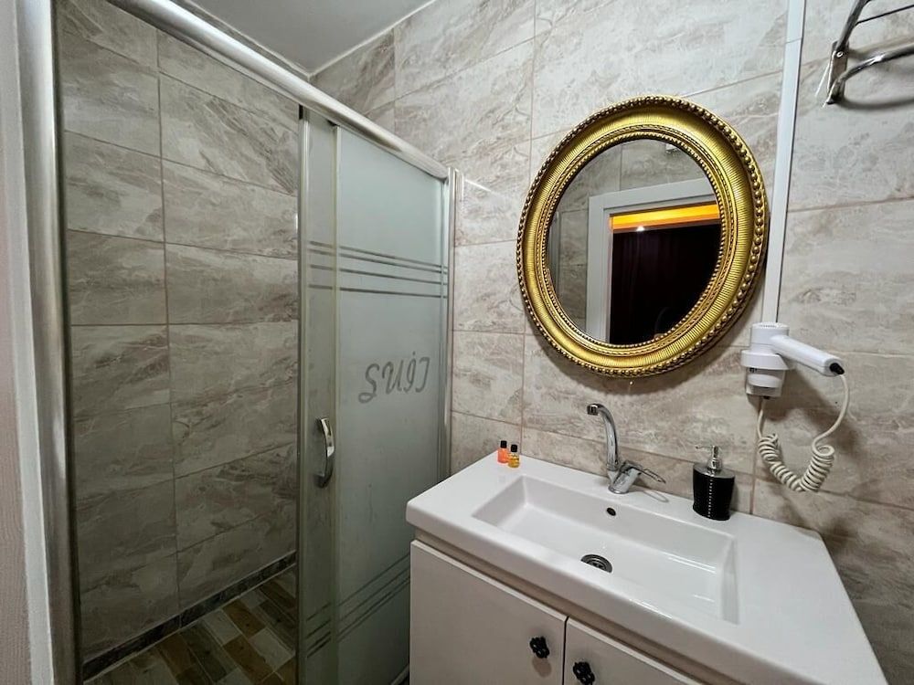 undefined Cevas Suite Hotel 6