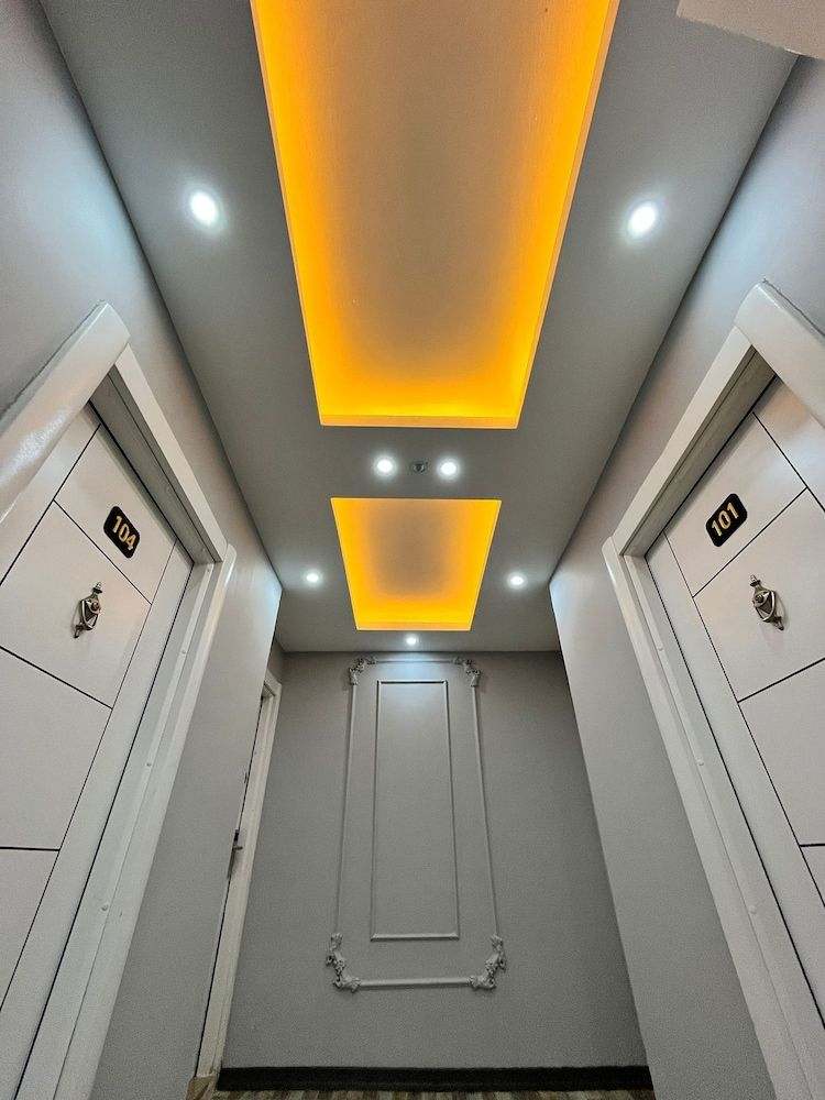 undefined Cevas Suite Hotel 8