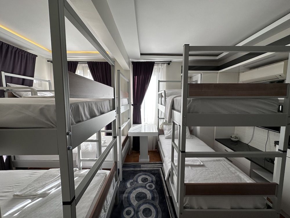 undefined S.E.S. Taksim