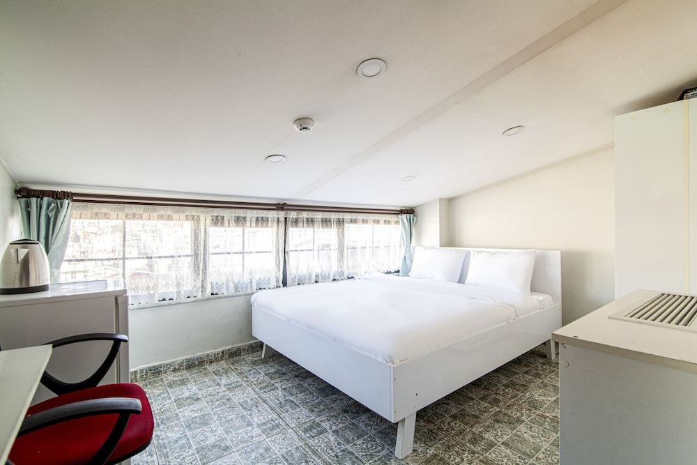 undefined Room With View in Beyoglu 10