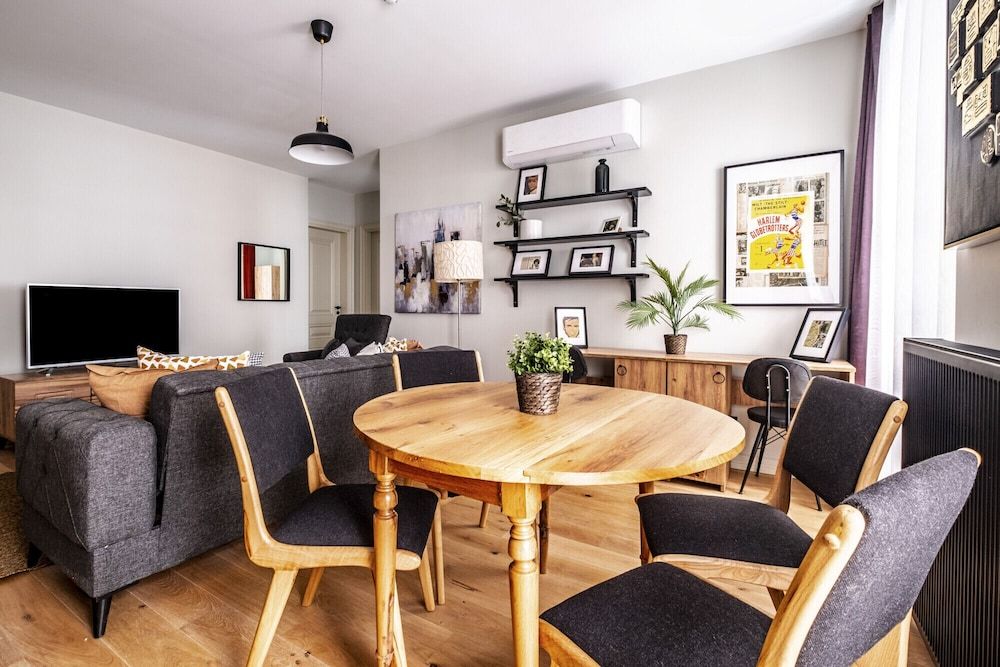 undefined Charming Flat With Central Location in Beyoglu 4