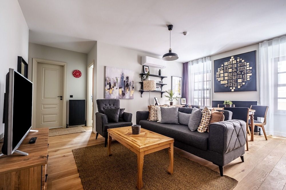 undefined Charming Flat With Central Location in Beyoglu