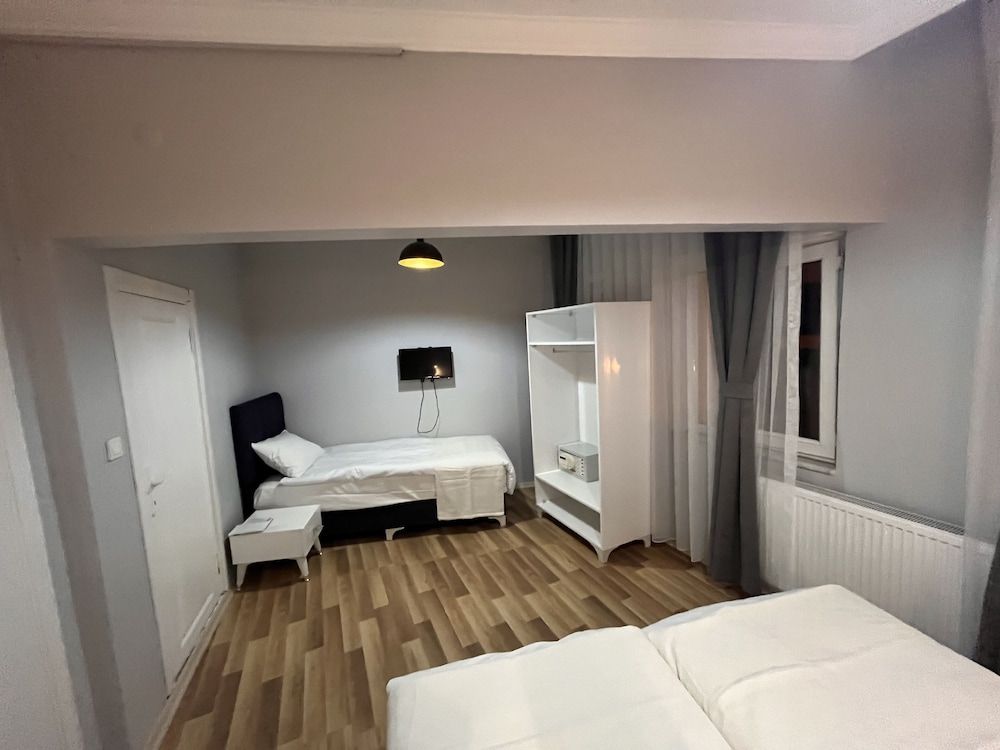 undefined Asparagus Hotel Suits Old City 7