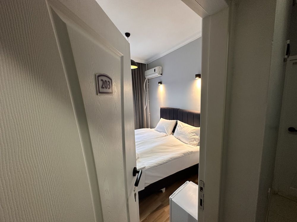 undefined Asparagus Hotel Suits Old City 10