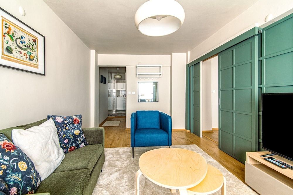 undefined Stunning Flat With Excellent Location in Tesvikiye 2