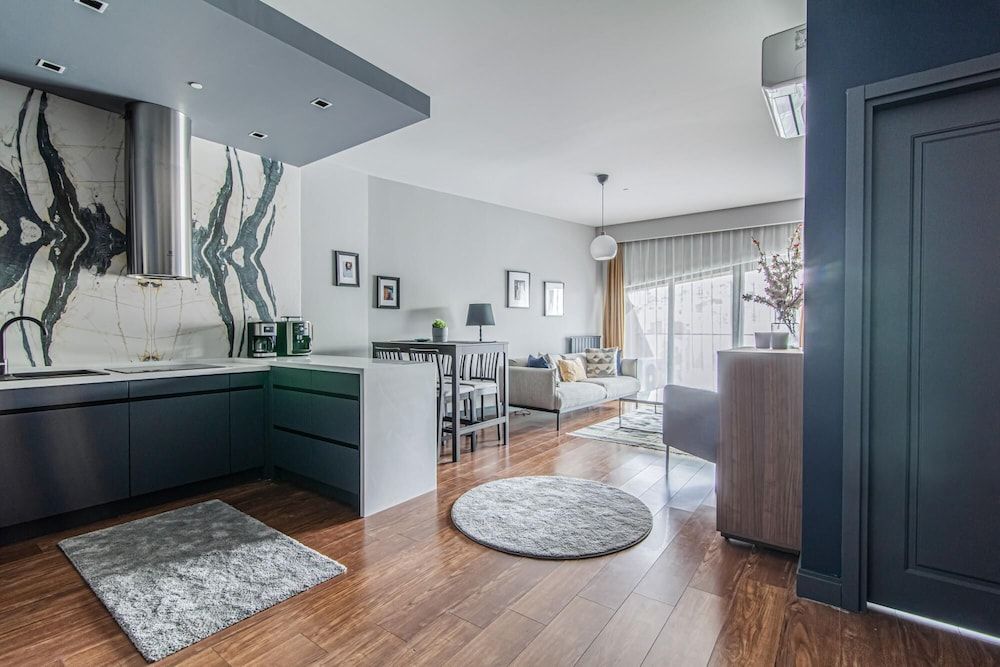 undefined Modern Apartment in Beyoglu With Balcony 5