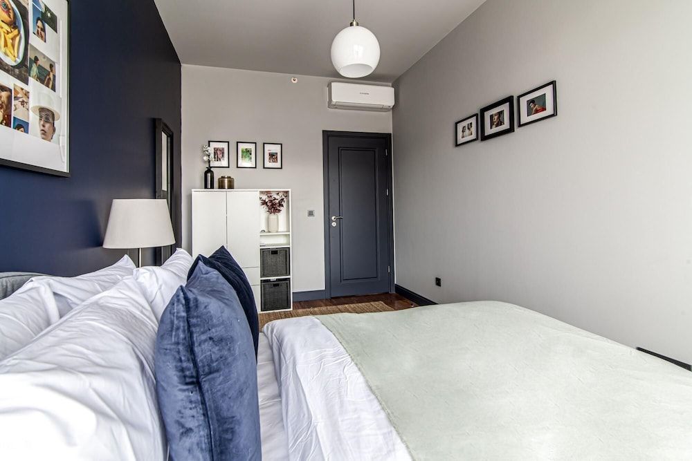 undefined Modern Apartment in Beyoglu With Balcony 9