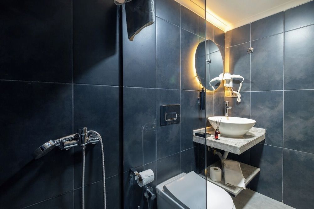 216 Bosphorus Standard Double Room 12