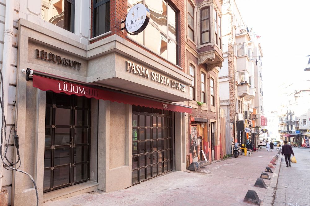 undefined Lilium Luxury Suites 5