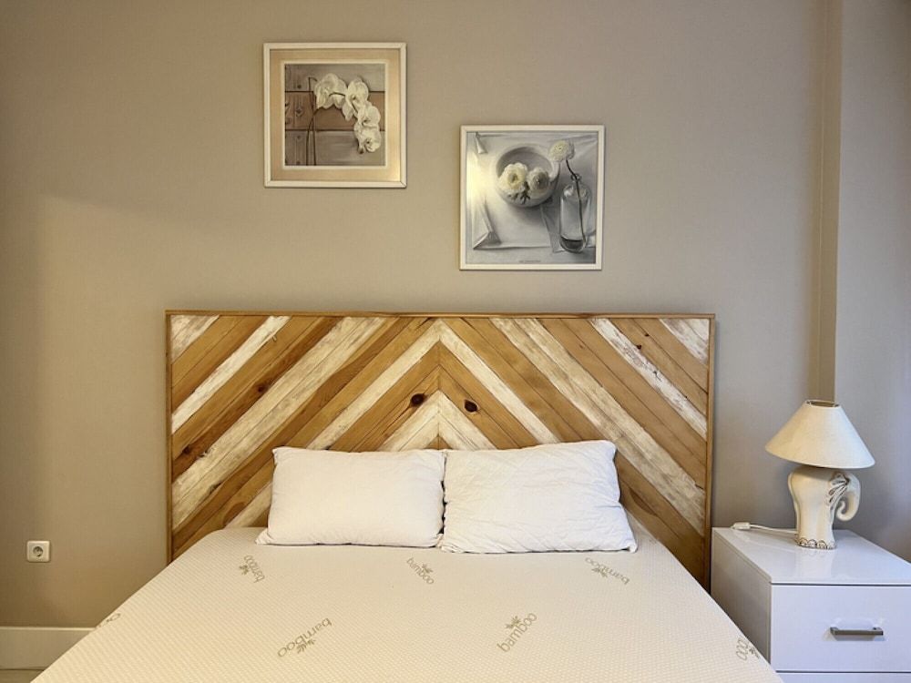 undefined Sleek Flat Close to Osmanbey Metro Station 8