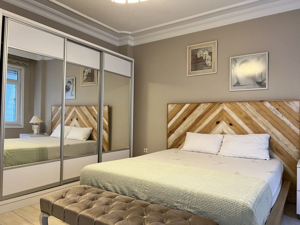 undefined Sleek Flat Close to Osmanbey Metro Station 5