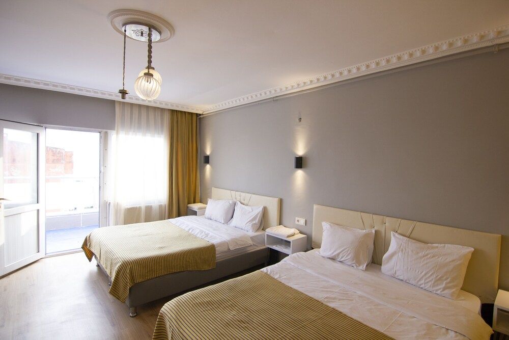 undefined Elpida Boutique 3