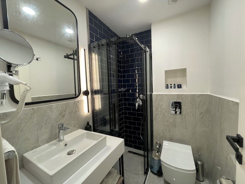 Mona Bosphorus Economy Double Room 6