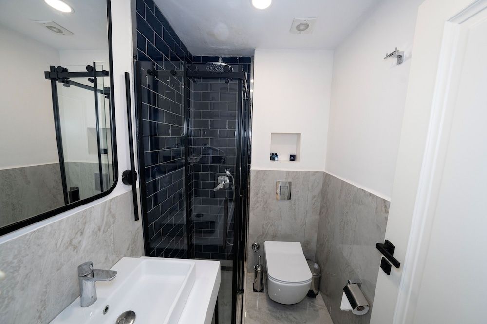 Mona Bosphorus Economy Double Room 8