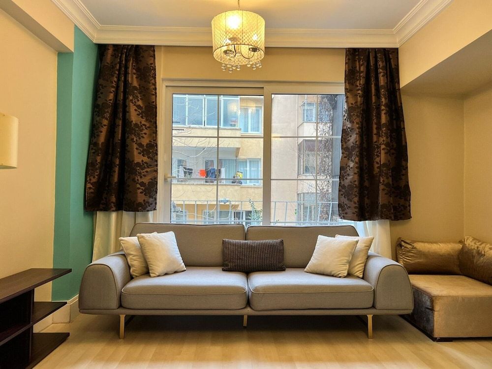 undefined Modern Apartment Near Osmanbey Metro Station 2