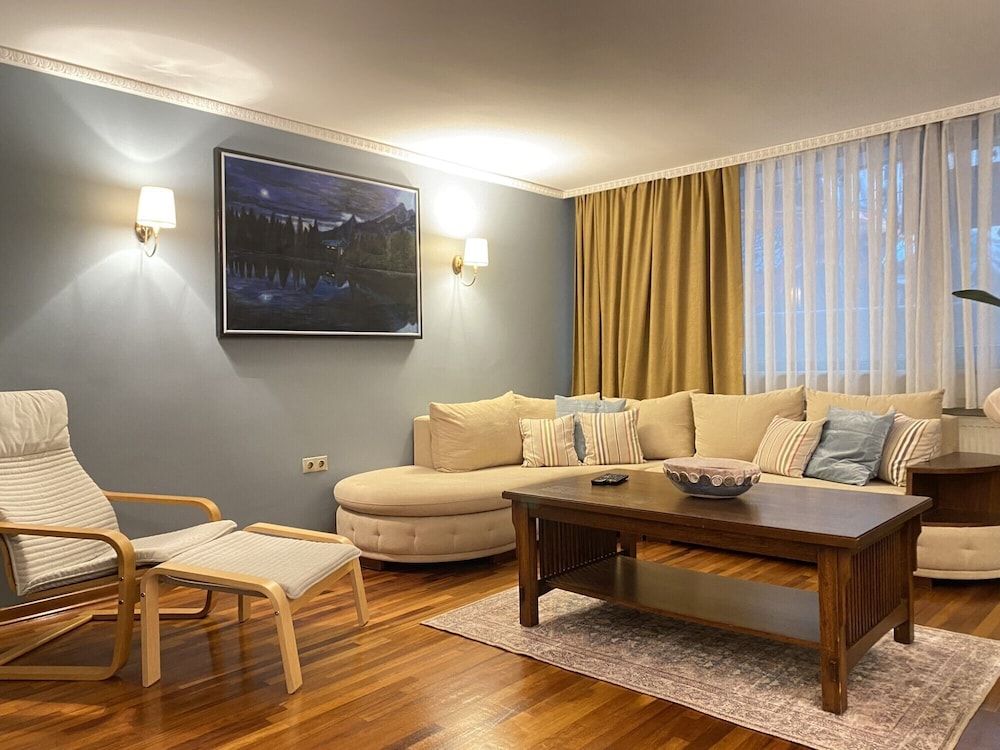 Sleek and Central Flat With Backyard in Sisli Apartment 51