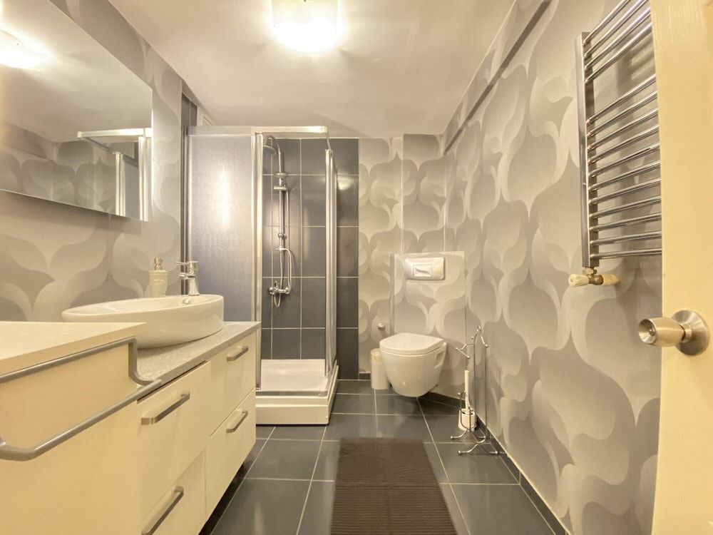 Sleek and Central Flat With Backyard in Sisli Apartment 37